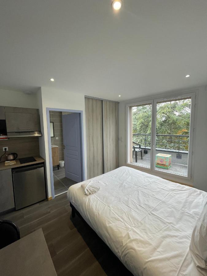 Le Salvador - Appart'Hotel De 18M2 A 44M2 La Talaudiere 外观 照片