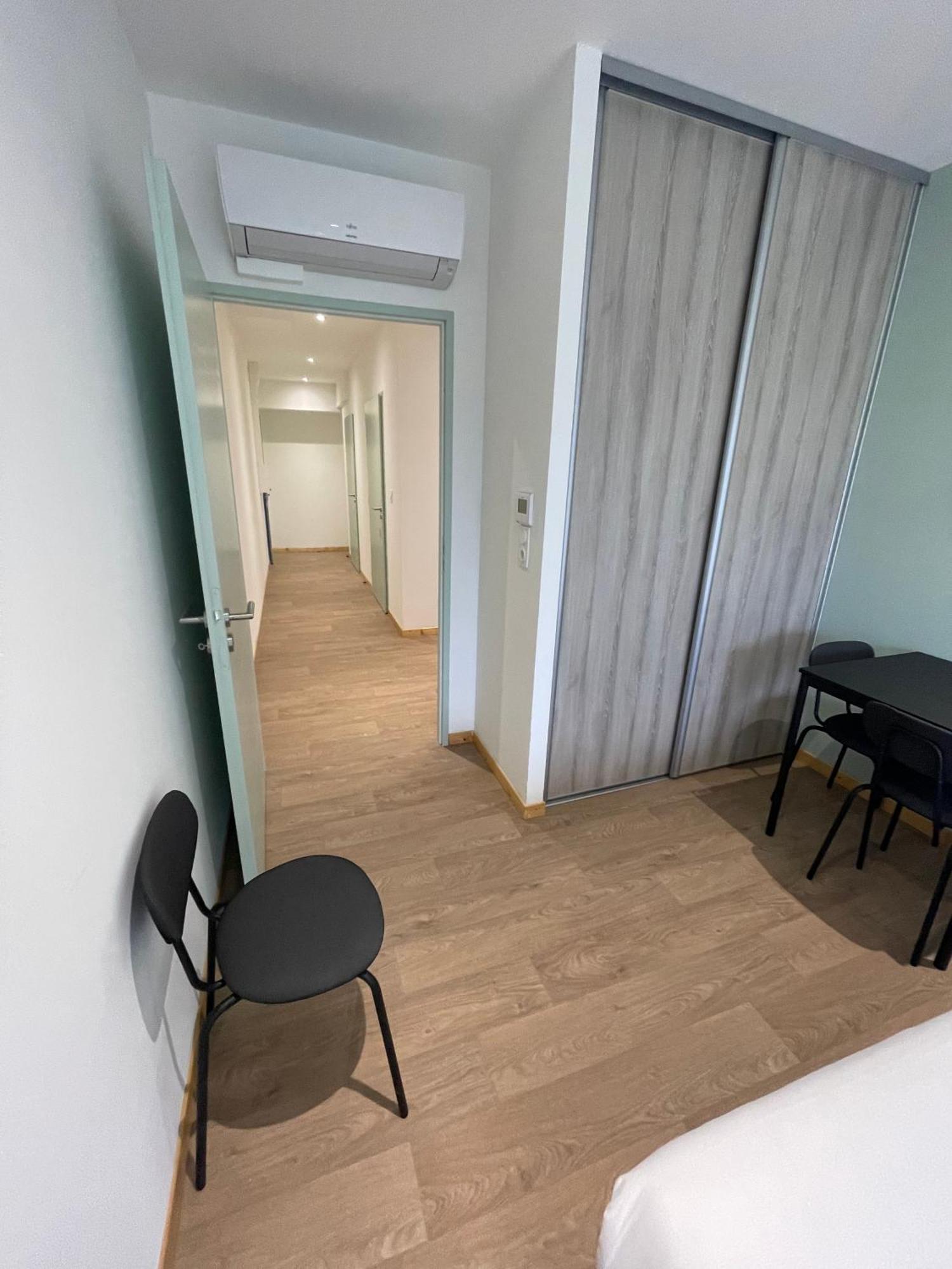 Le Salvador - Appart'Hotel De 18M2 A 44M2 La Talaudiere 外观 照片